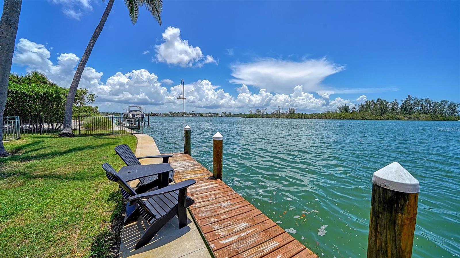 BAY ISLAND SHORES - Residential