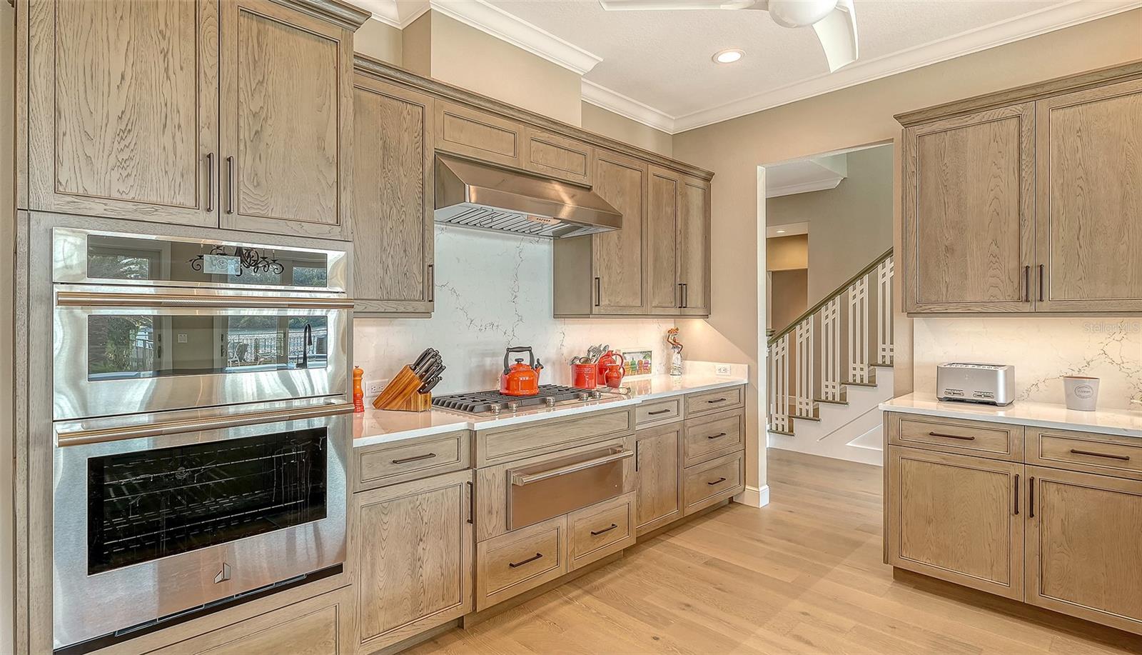 BAY ISLAND SHORES - Residential