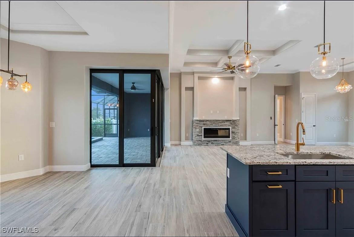 WINDWARD ISLES - Residential Lease