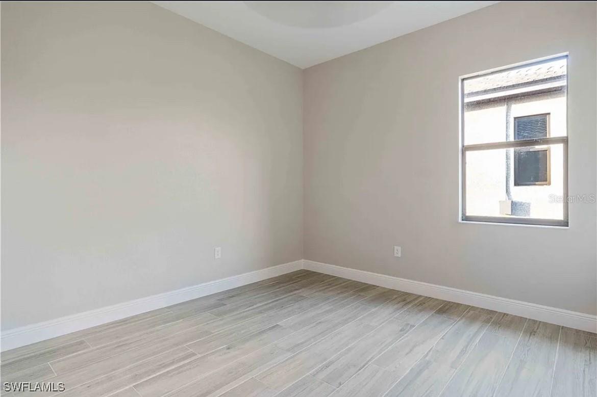 WINDWARD ISLES - Residential Lease