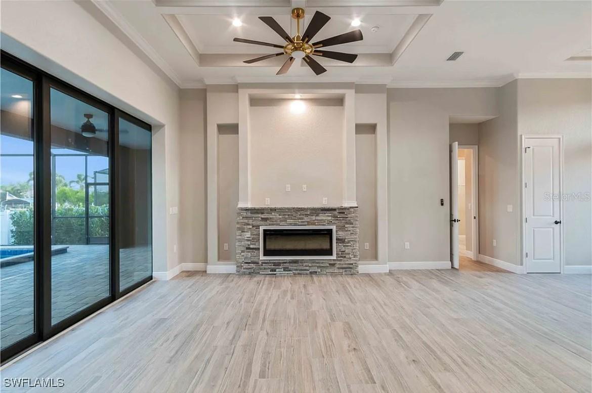 WINDWARD ISLES - Residential Lease