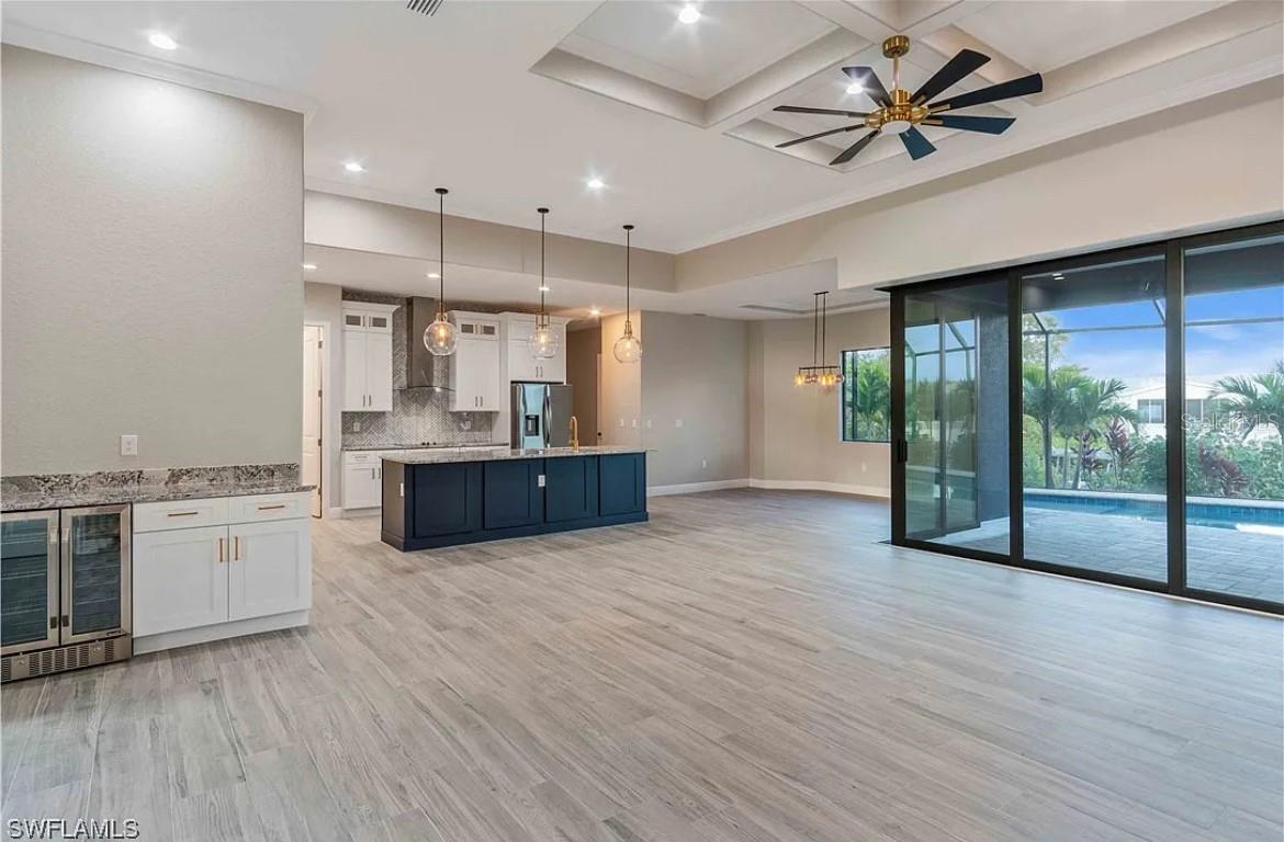 WINDWARD ISLES - Residential Lease