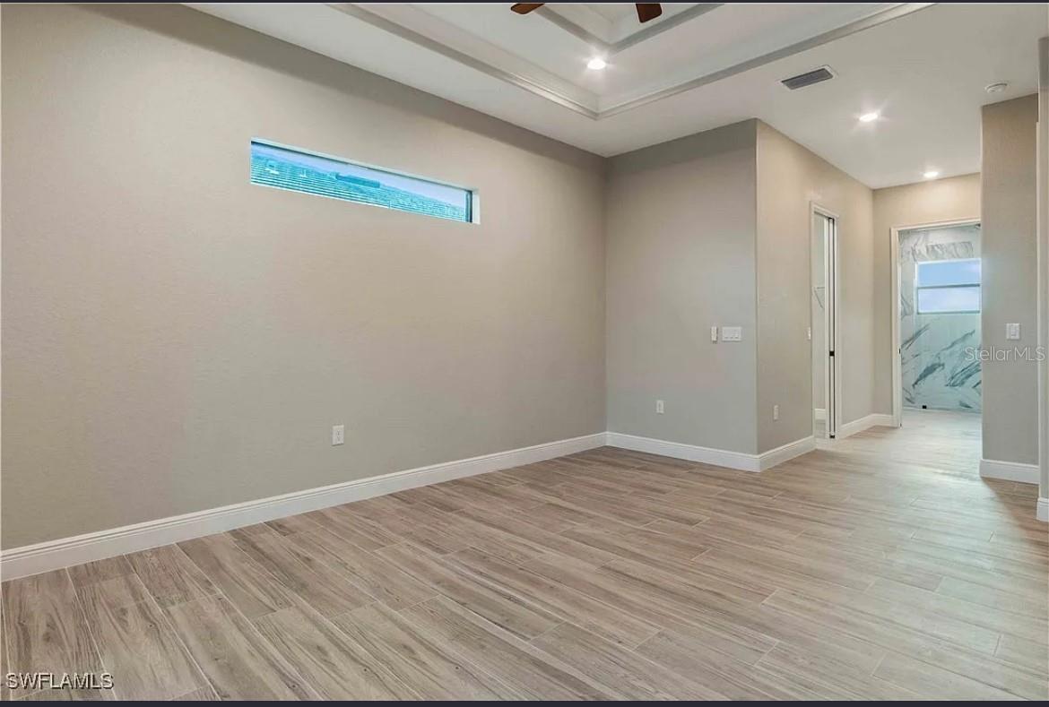 WINDWARD ISLES - Residential Lease