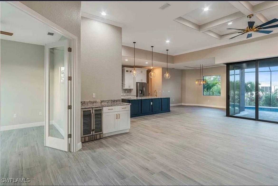 WINDWARD ISLES - Residential Lease