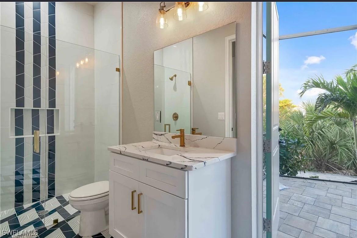 WINDWARD ISLES - Residential Lease