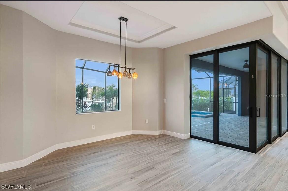 WINDWARD ISLES - Residential Lease