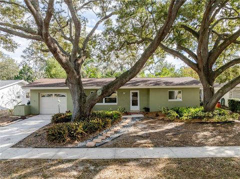 Photo of 1721 Woodridge Drive, Clearwater, FL 33756 (MLS # TB8457881)