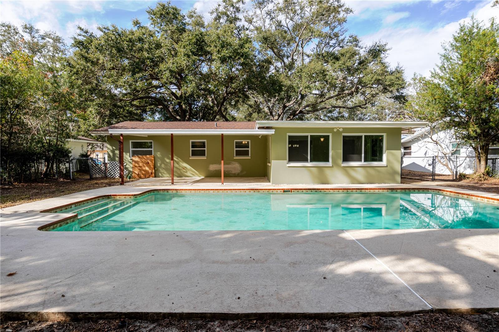 WOODRIDGE - Residential