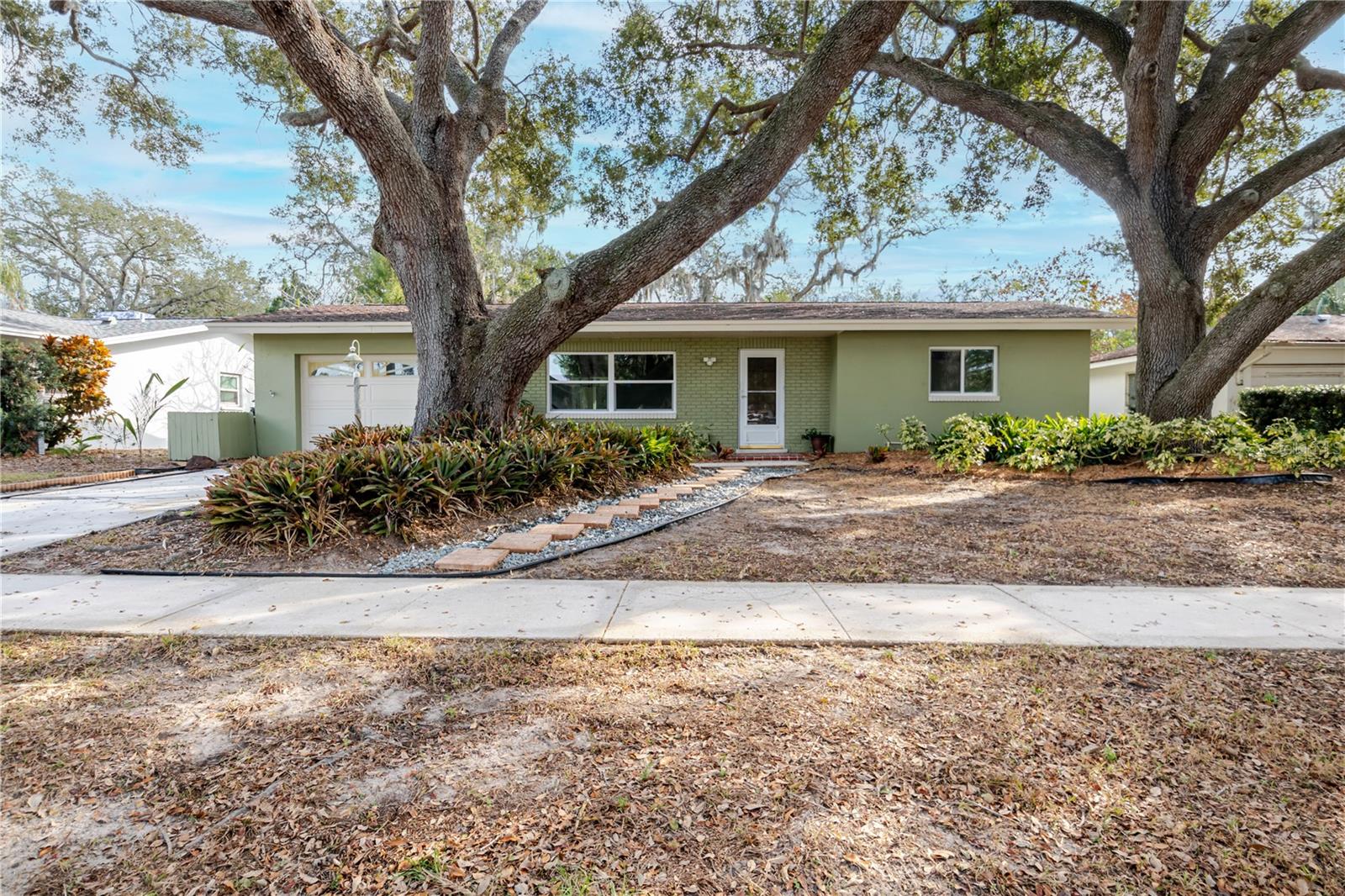 WOODRIDGE - Residential