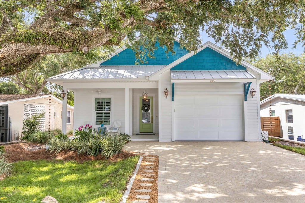 Photo of 807 E 10th Avenue, New Smyrna Beach, FL 32169 (MLS # NS1088554)