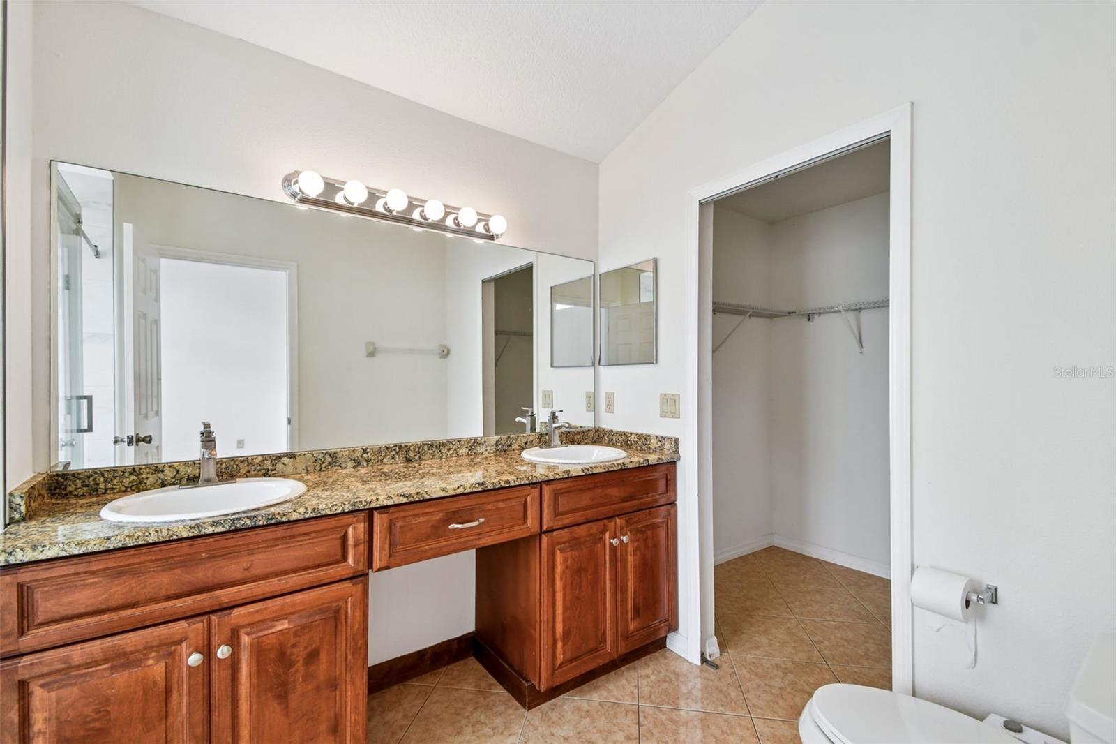 SOUTHCHASE - Residential