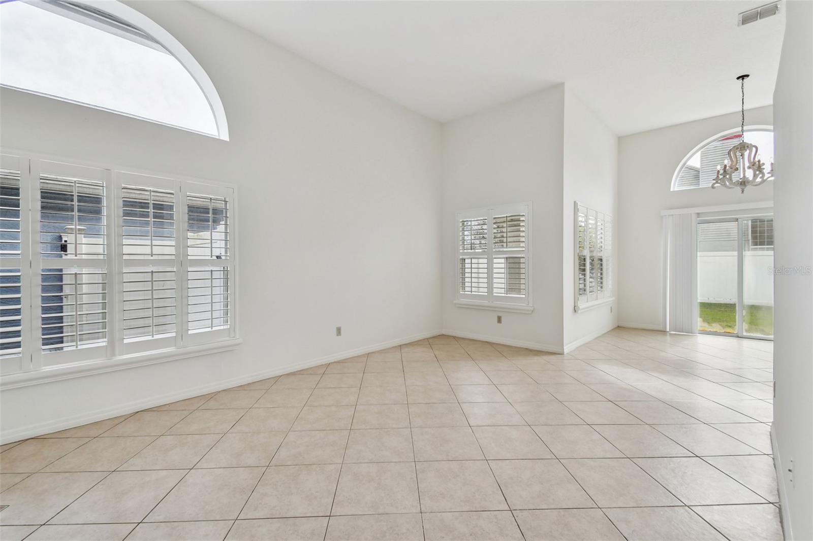 SOUTHCHASE - Residential