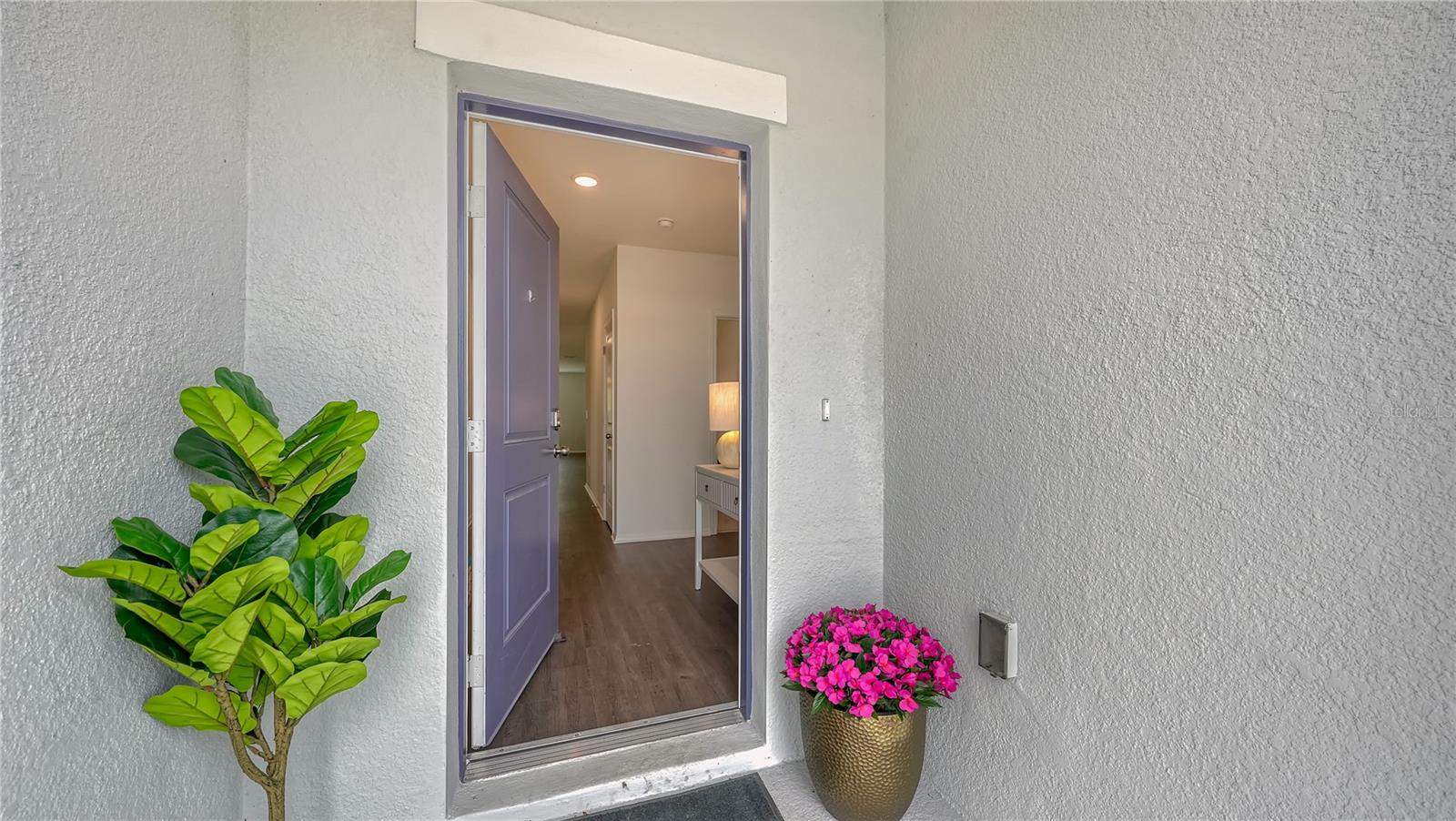 4406 HAWTHORN AVENUE