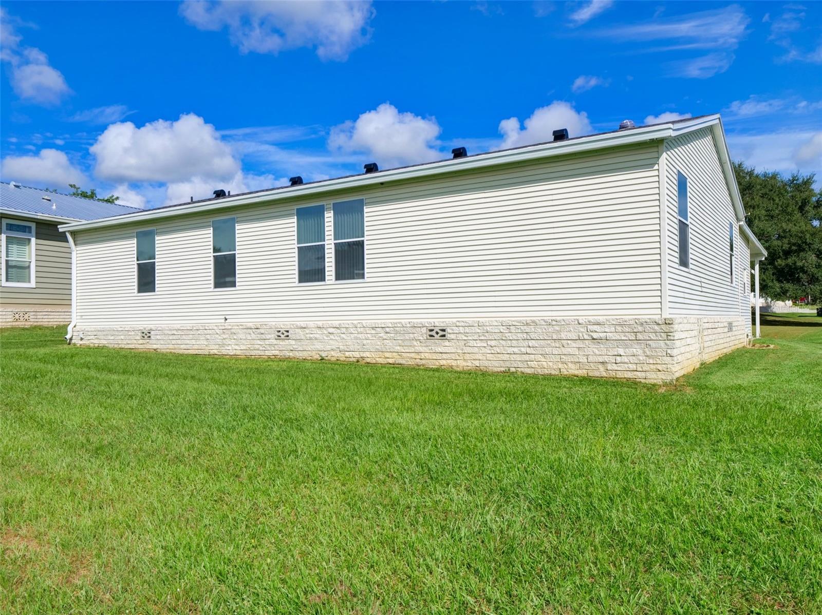 ZELLWOOD STATION - Residential