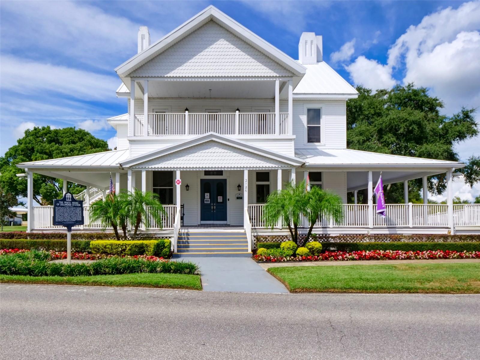 ZELLWOOD STATION - Residential