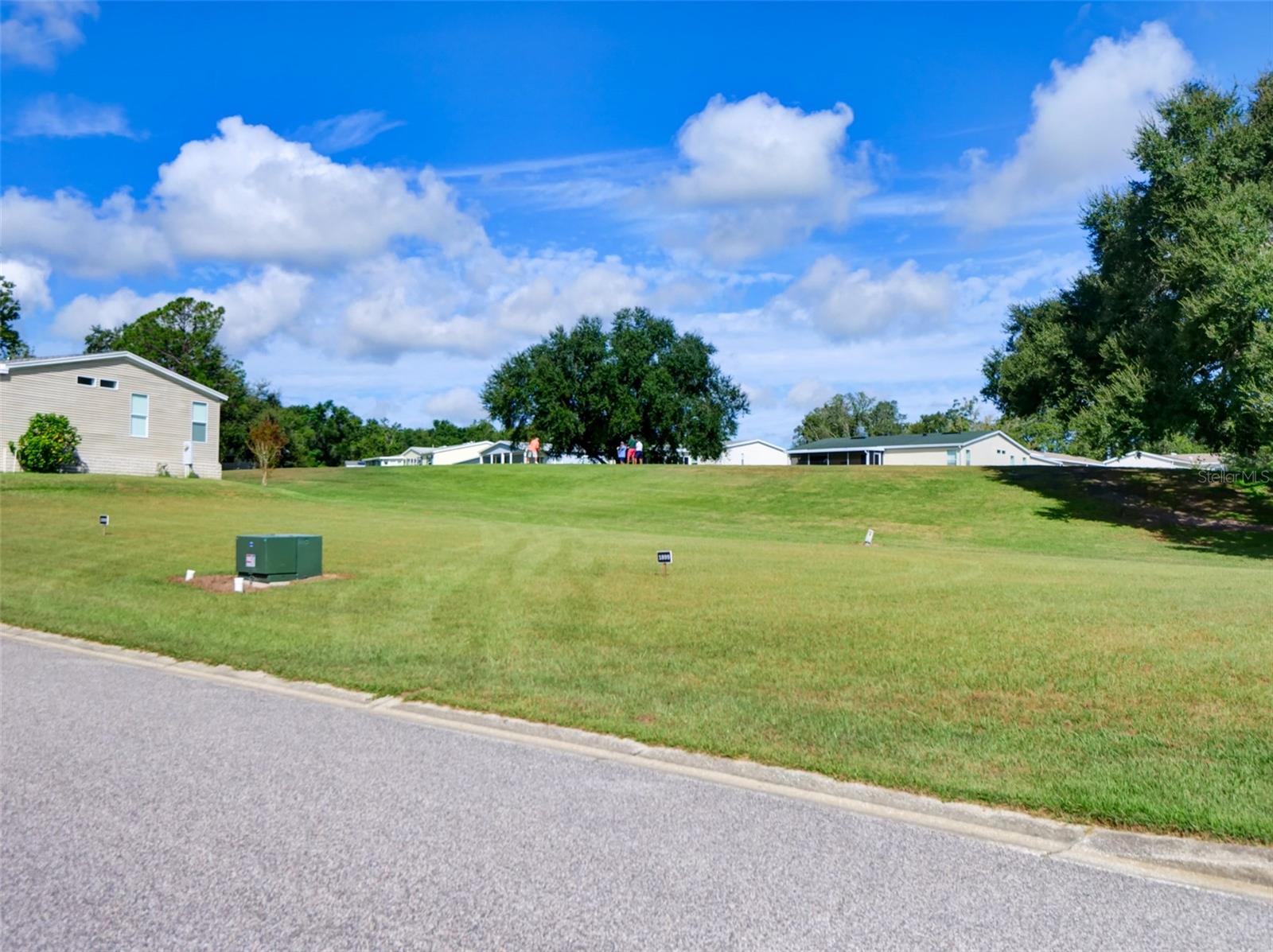 ZELLWOOD STATION - Residential