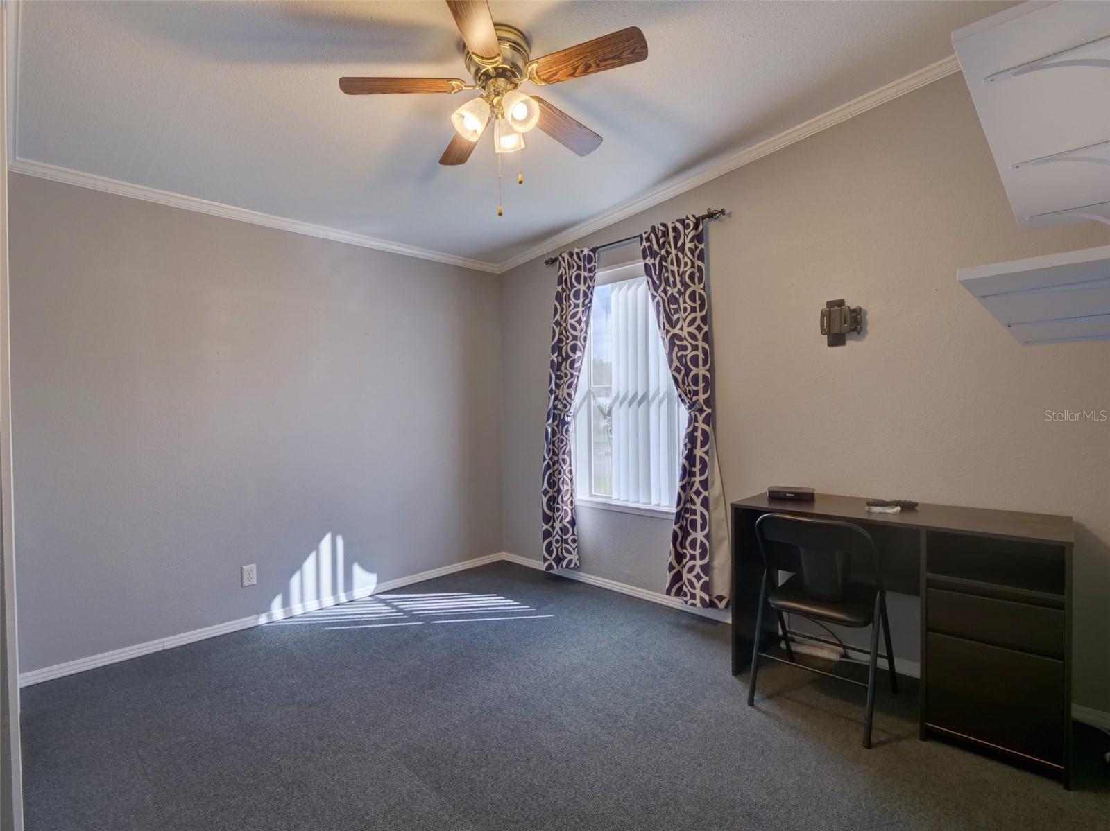 ZELLWOOD STATION - Residential