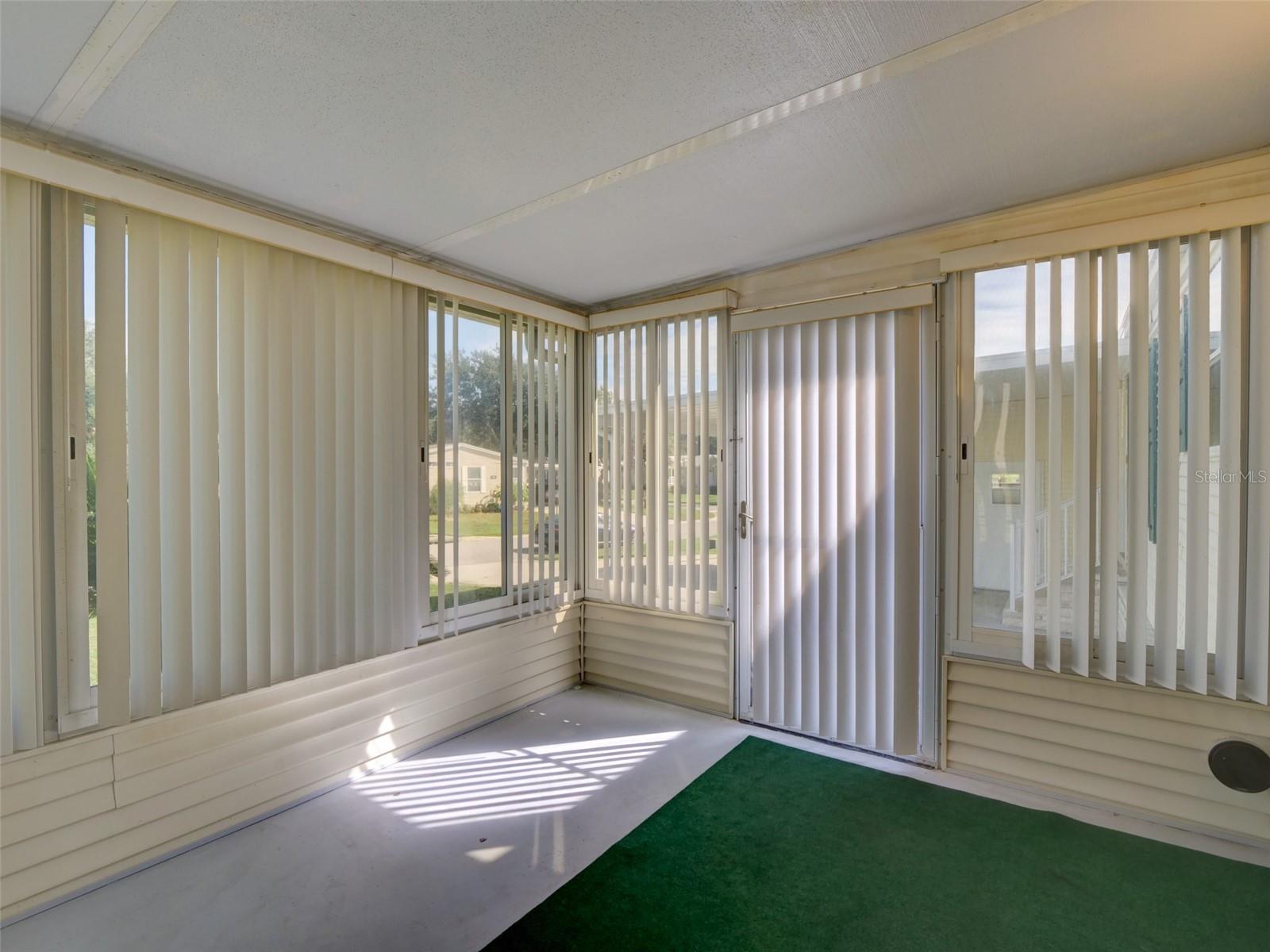 ZELLWOOD STATION - Residential