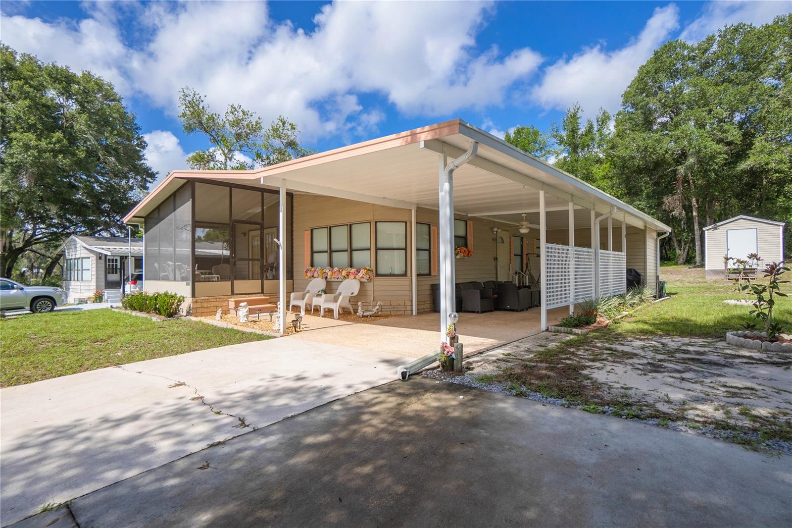 LAS BRISAS - Residential