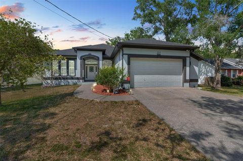 A home in OLDSMAR