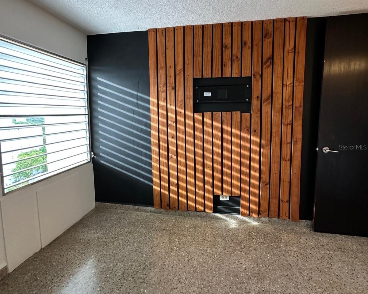 COND. TOWN HOUSE - Residential Lease