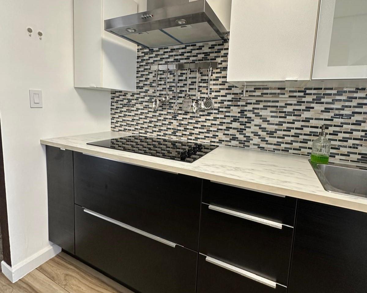 COND. TOWN HOUSE - Residential Lease