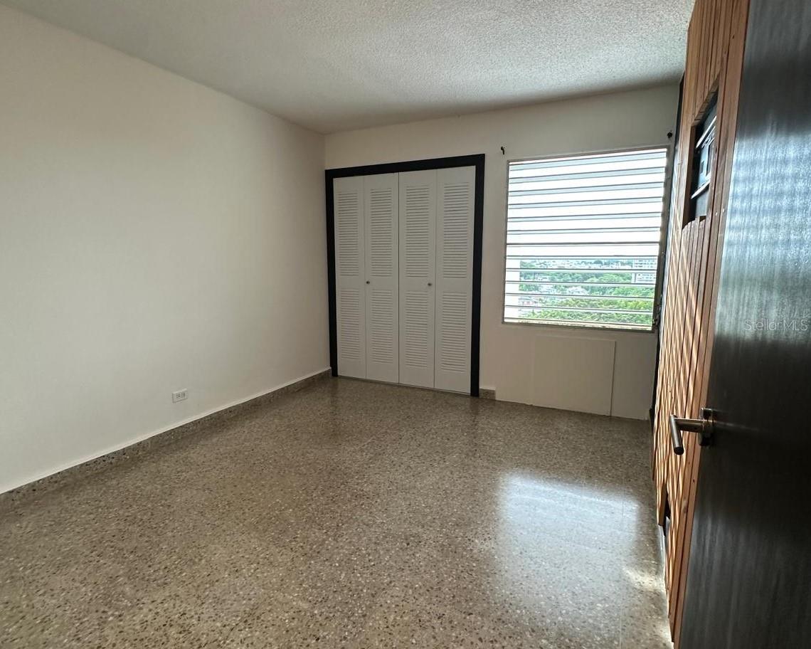 COND. TOWN HOUSE - Residential Lease