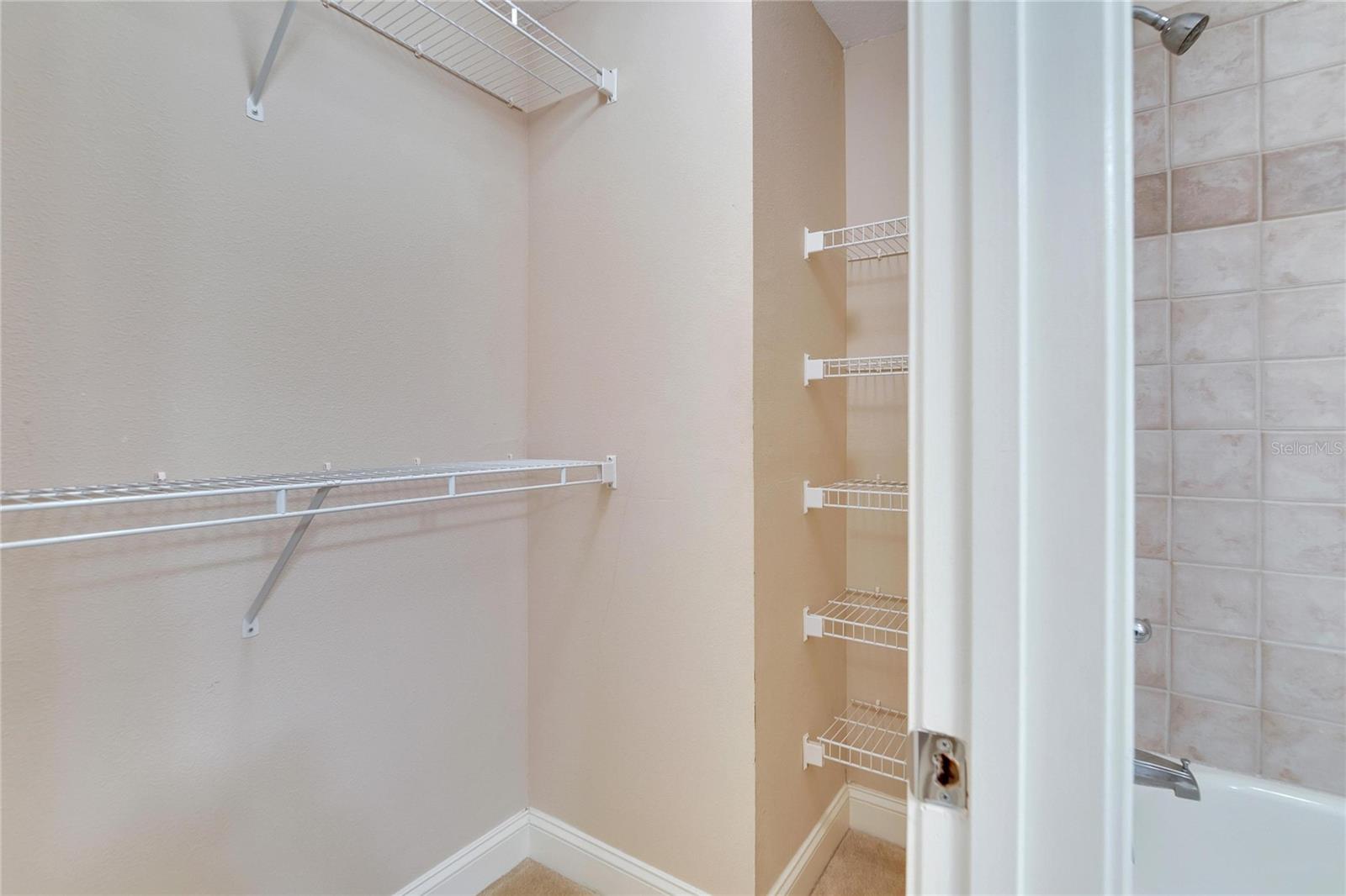 SUNSET BAY TWNHMS - Residential