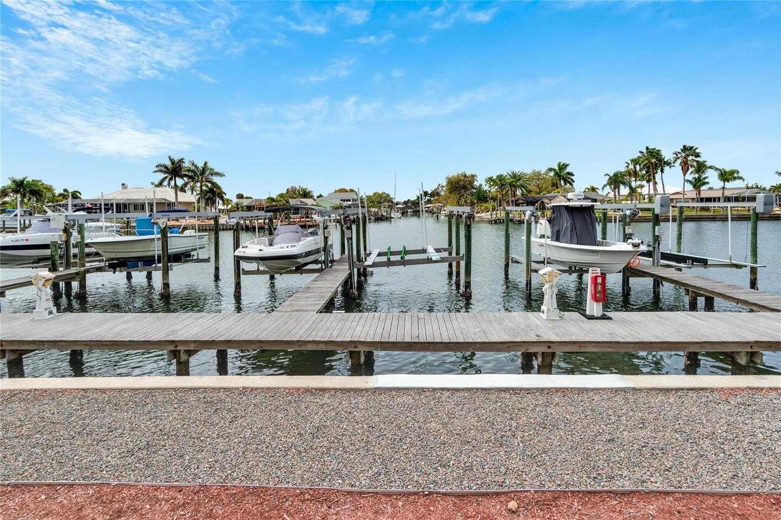 SUNSET BAY TWNHMS - Residential