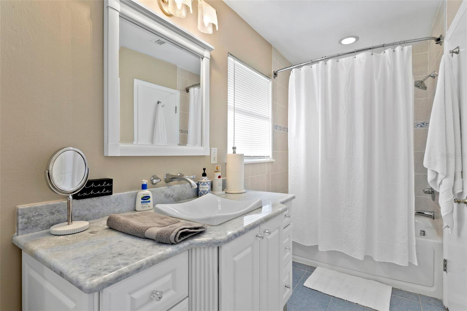 BAY BRIDGE CONDO - Residential