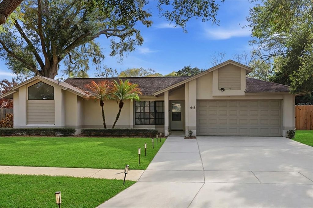 Photo of 645 Rosemere Circle, Orlando, FL 32835 (MLS # O6389187)