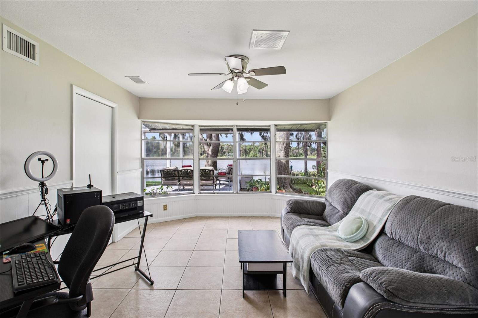 SHADY LAKE SHORES - Residential