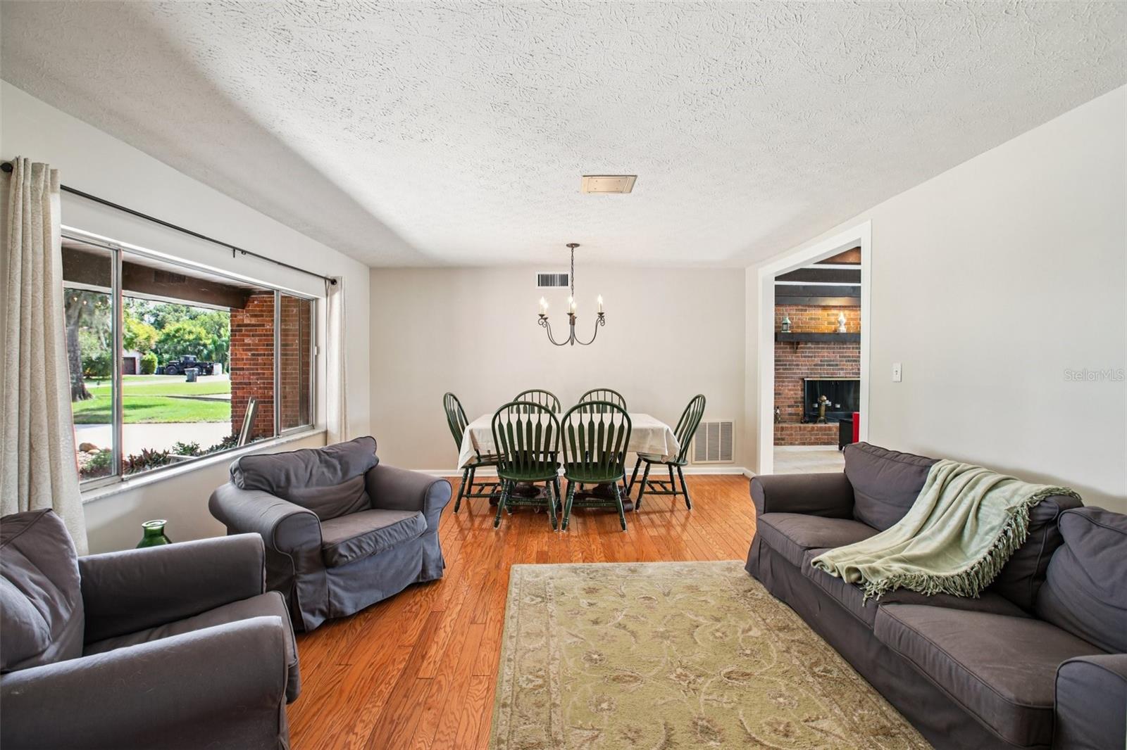 SHADY LAKE SHORES - Residential