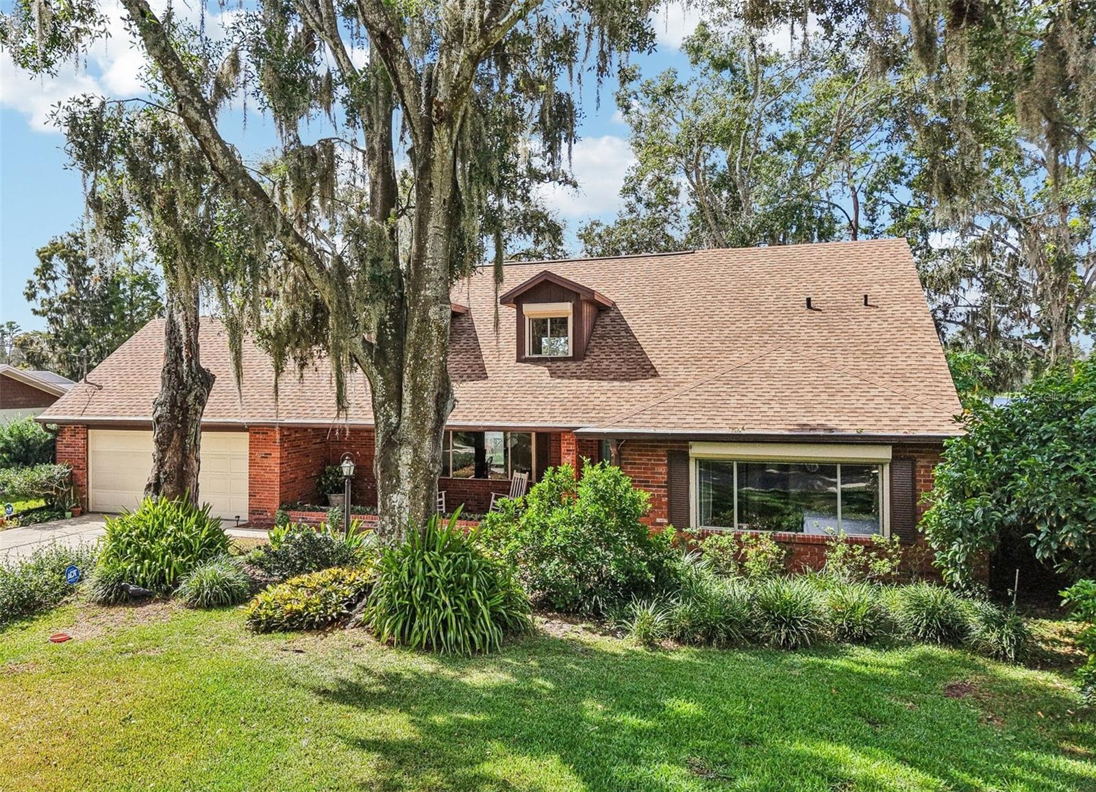 SHADY LAKE SHORES - Residential
