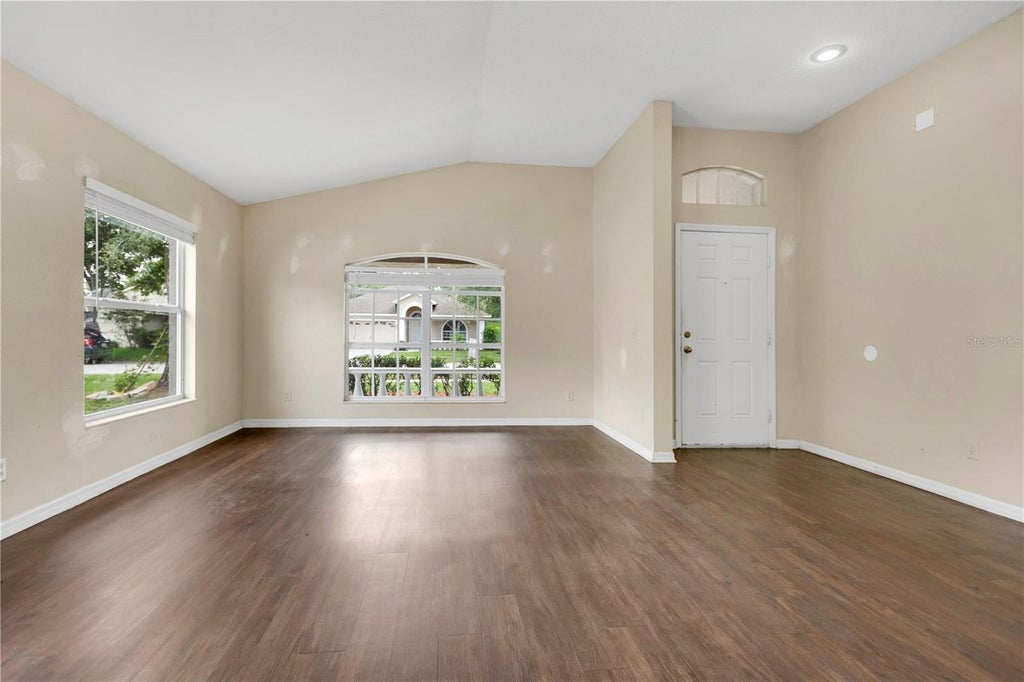 Photo of 1422 Lake Shore Ranch Drive, Seffner, FL 33584 (MLS # O6427977)
