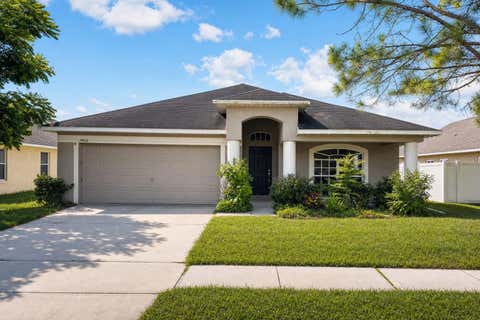 Photo of 1422 Lake Shore Ranch Drive, Seffner, FL 33584 (MLS # O6427977)