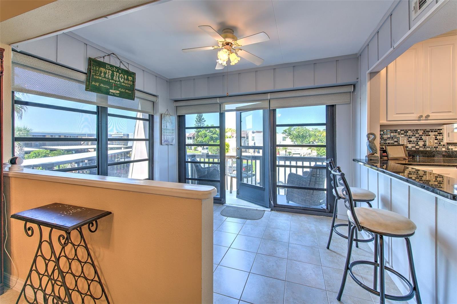 BAL HARBOUR CHATEAUX CONDOMINI - Residential