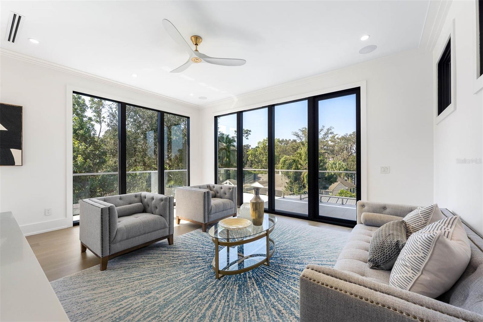 FOREST HILLS - Residential