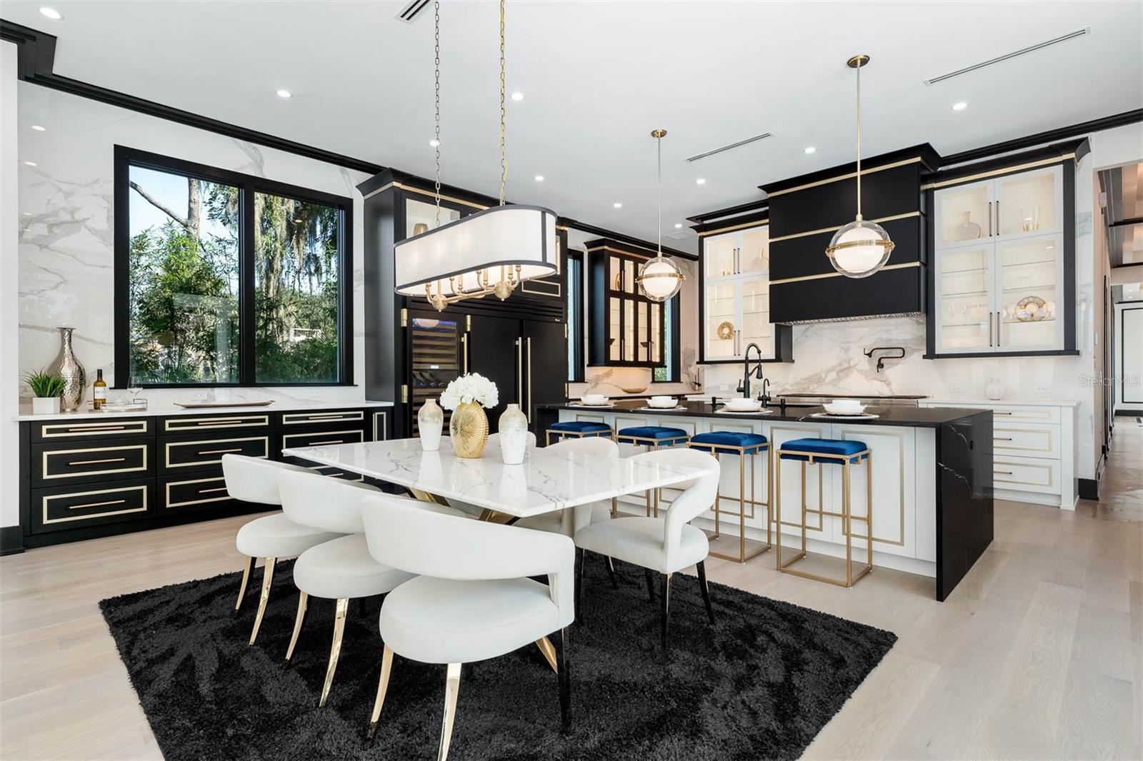 FOREST HILLS - Residential