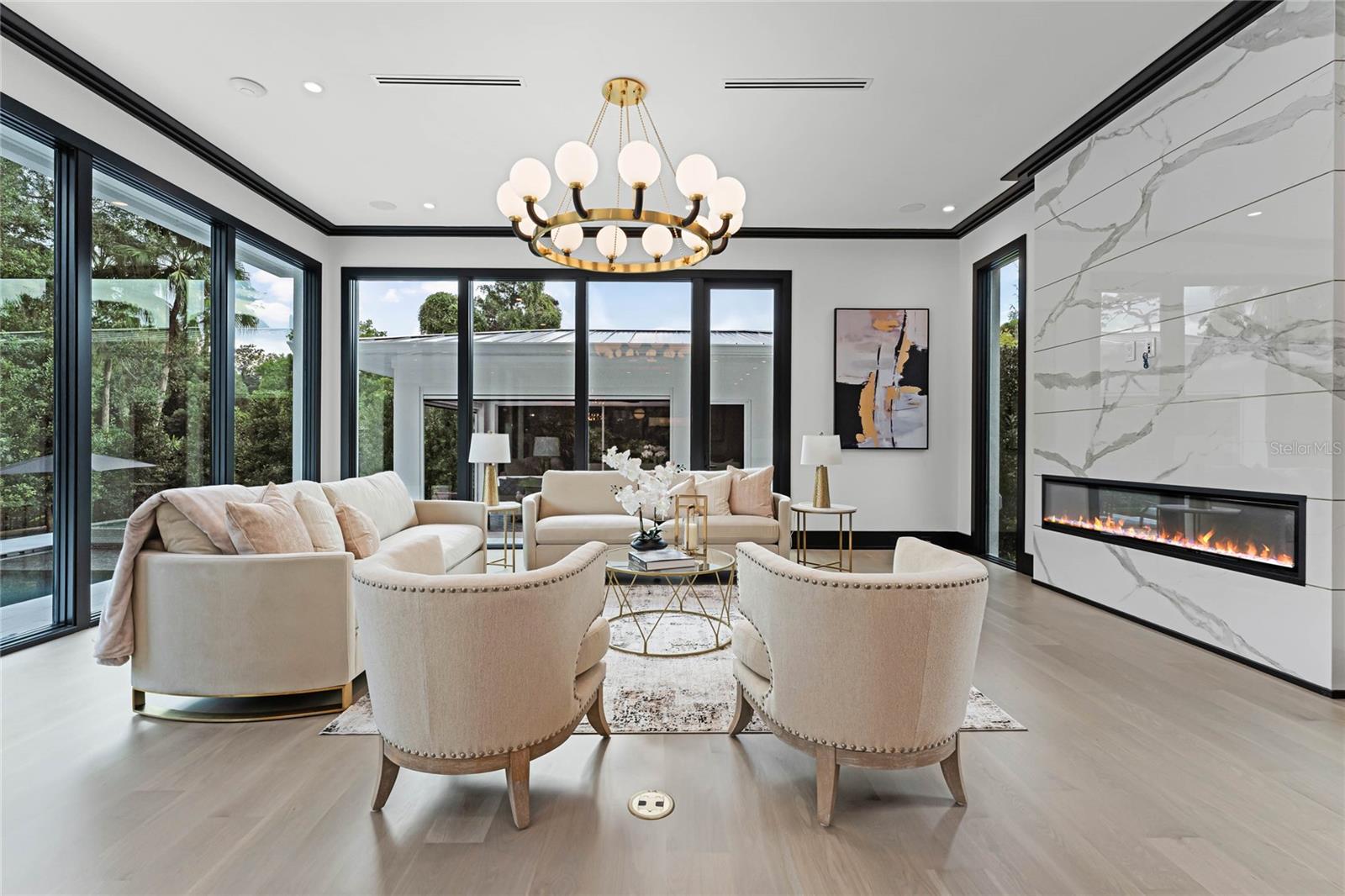 FOREST HILLS - Residential