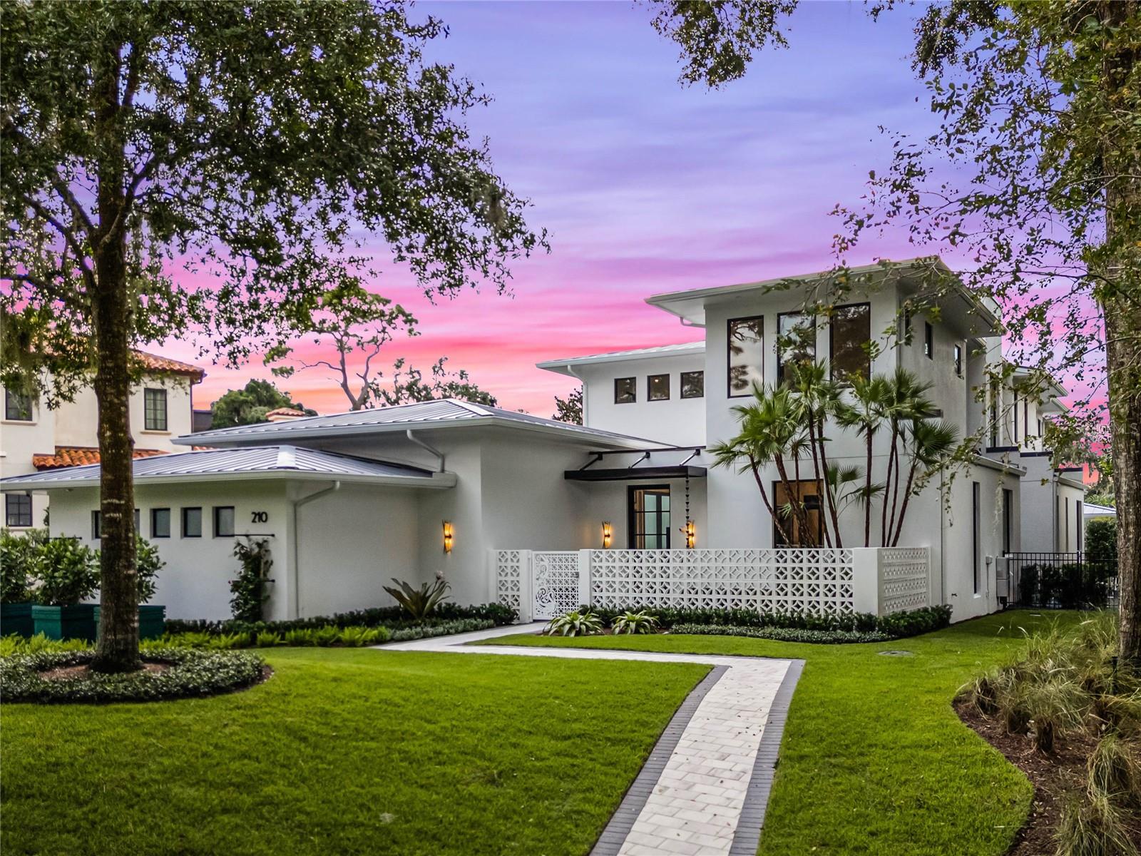 FOREST HILLS - Residential