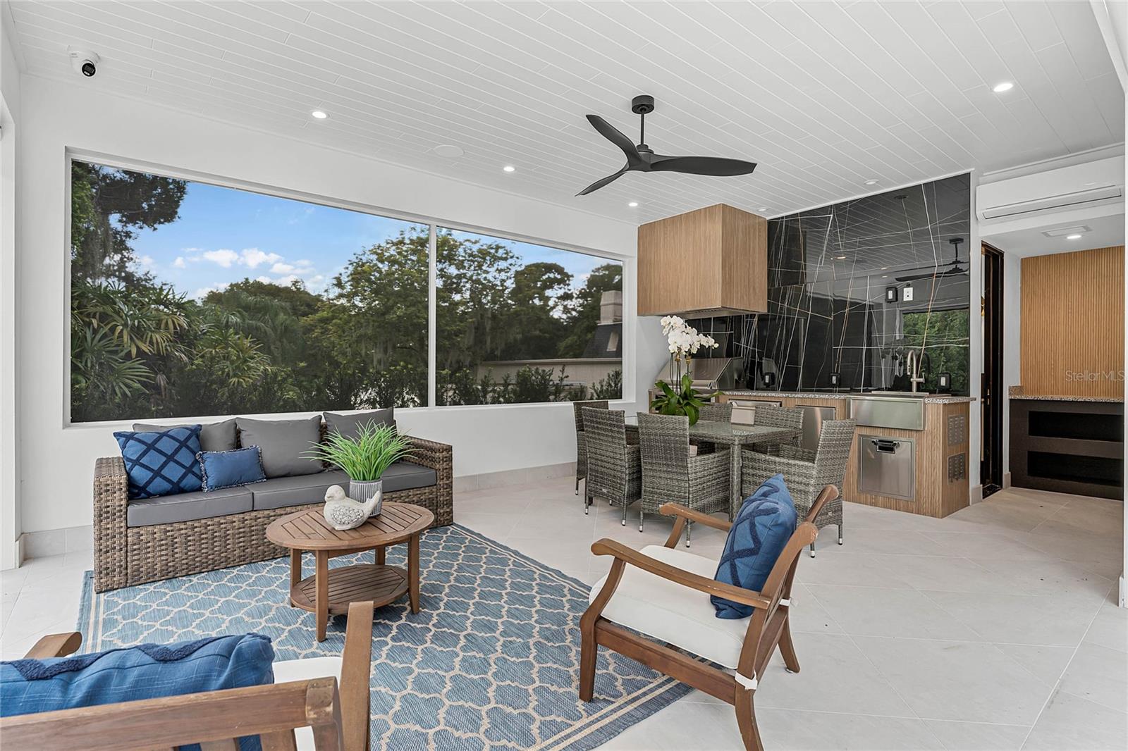 FOREST HILLS - Residential