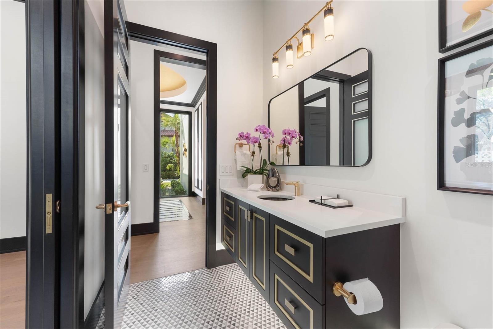 FOREST HILLS - Residential