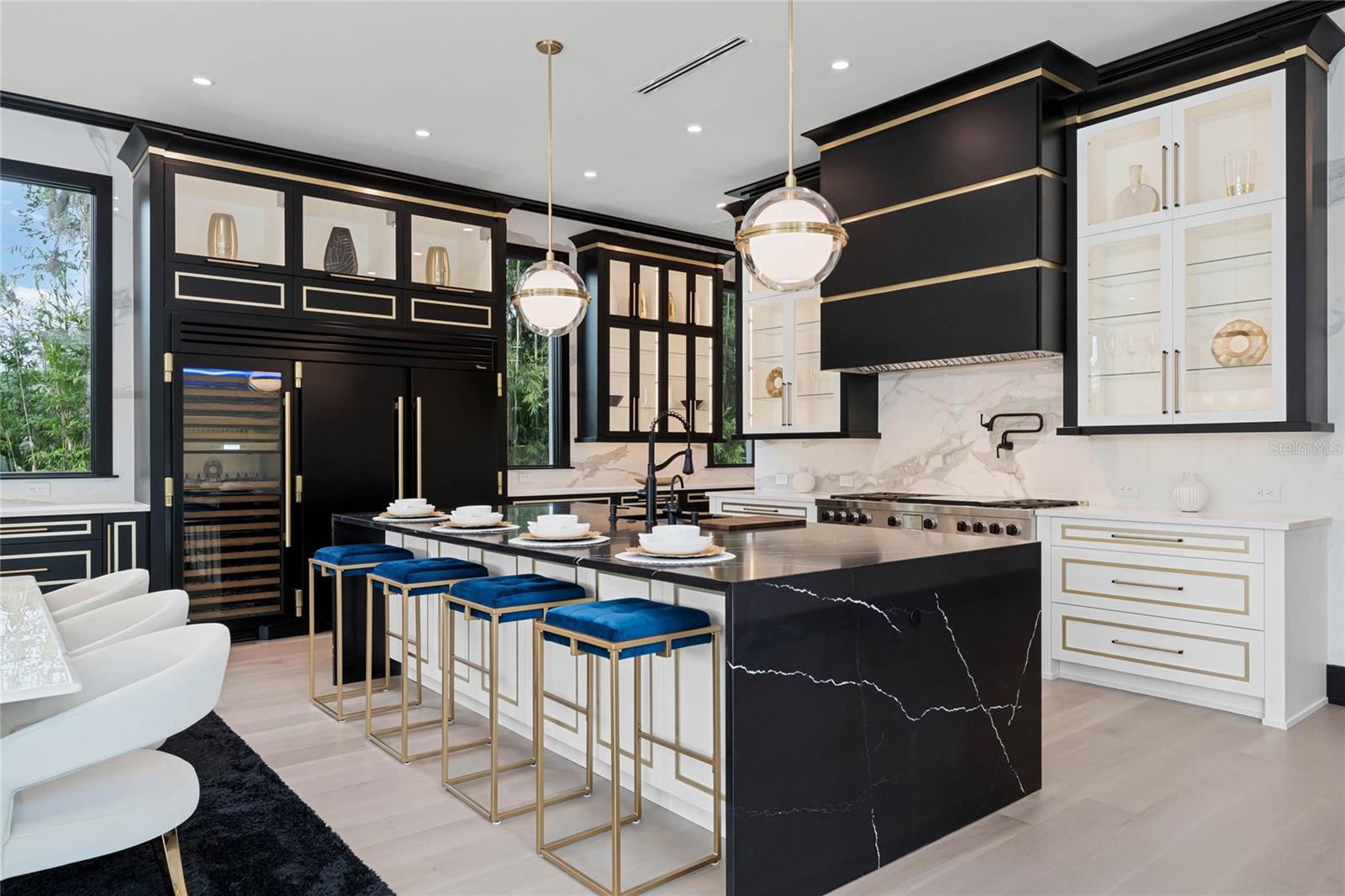 FOREST HILLS - Residential