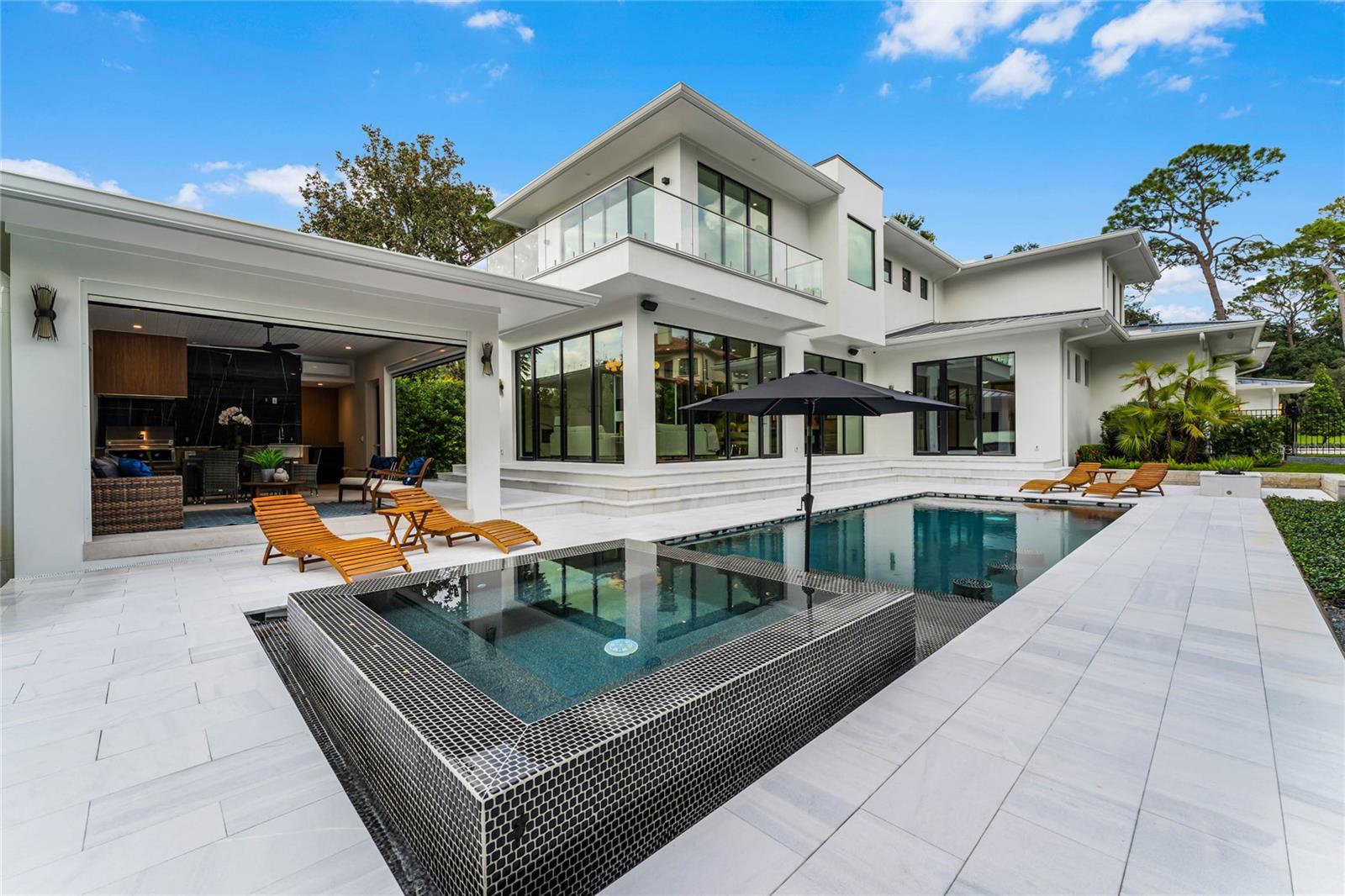 FOREST HILLS - Residential