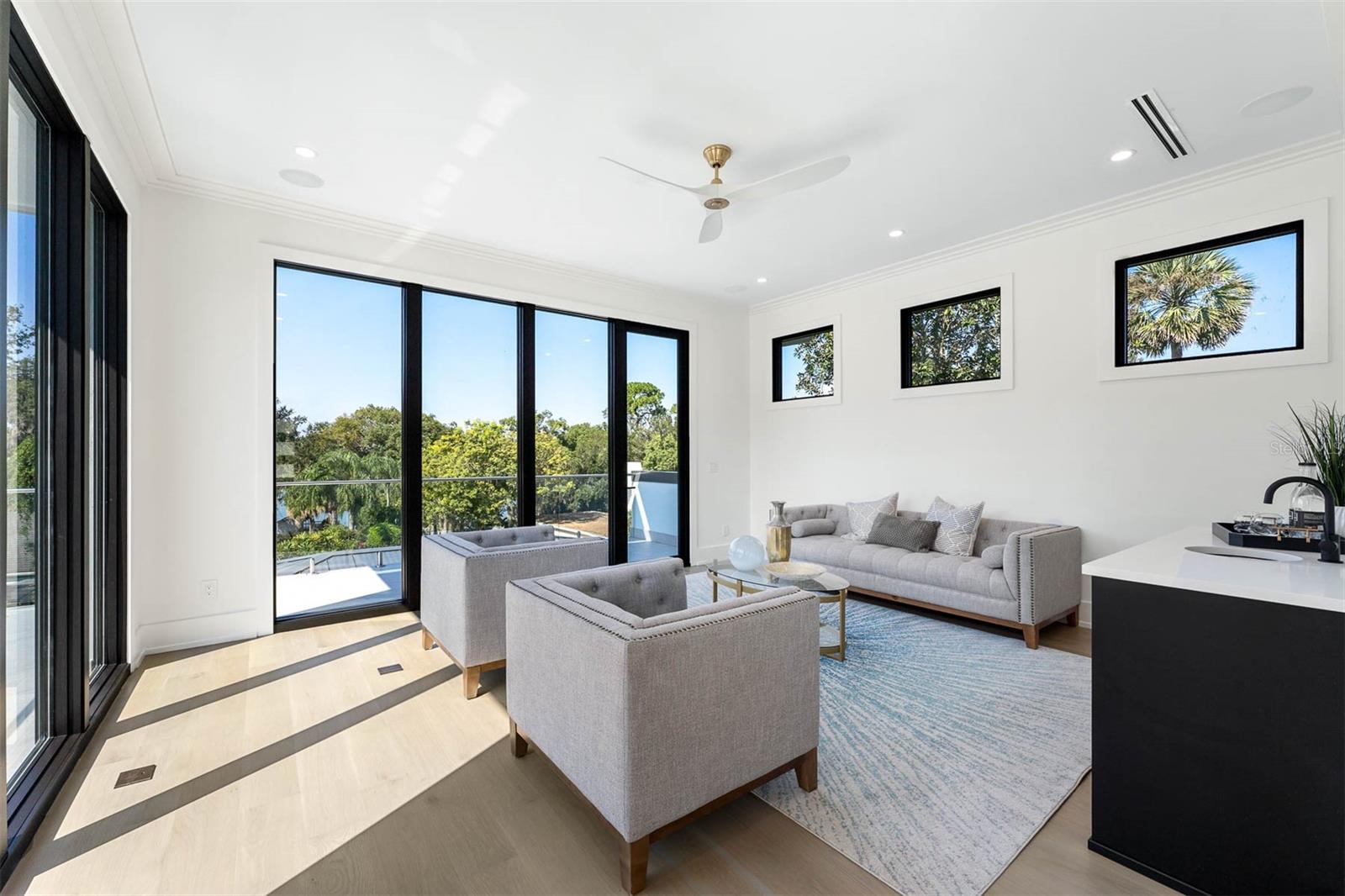 FOREST HILLS - Residential