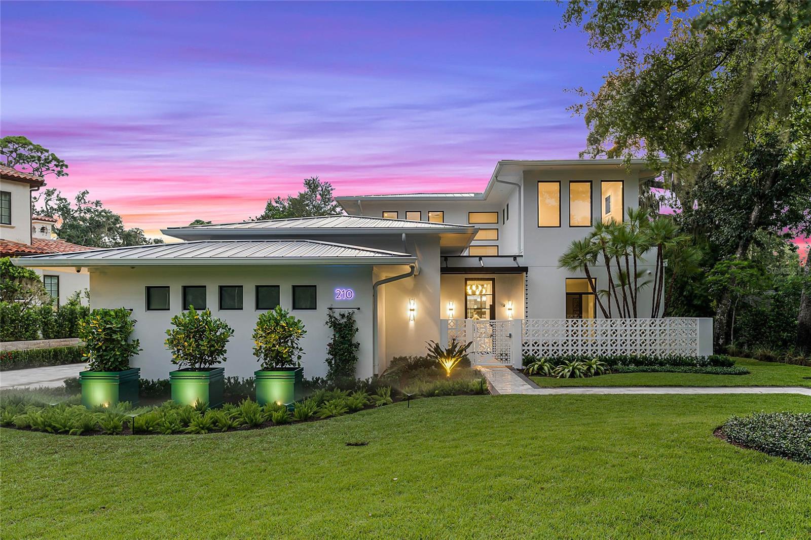 FOREST HILLS - Residential