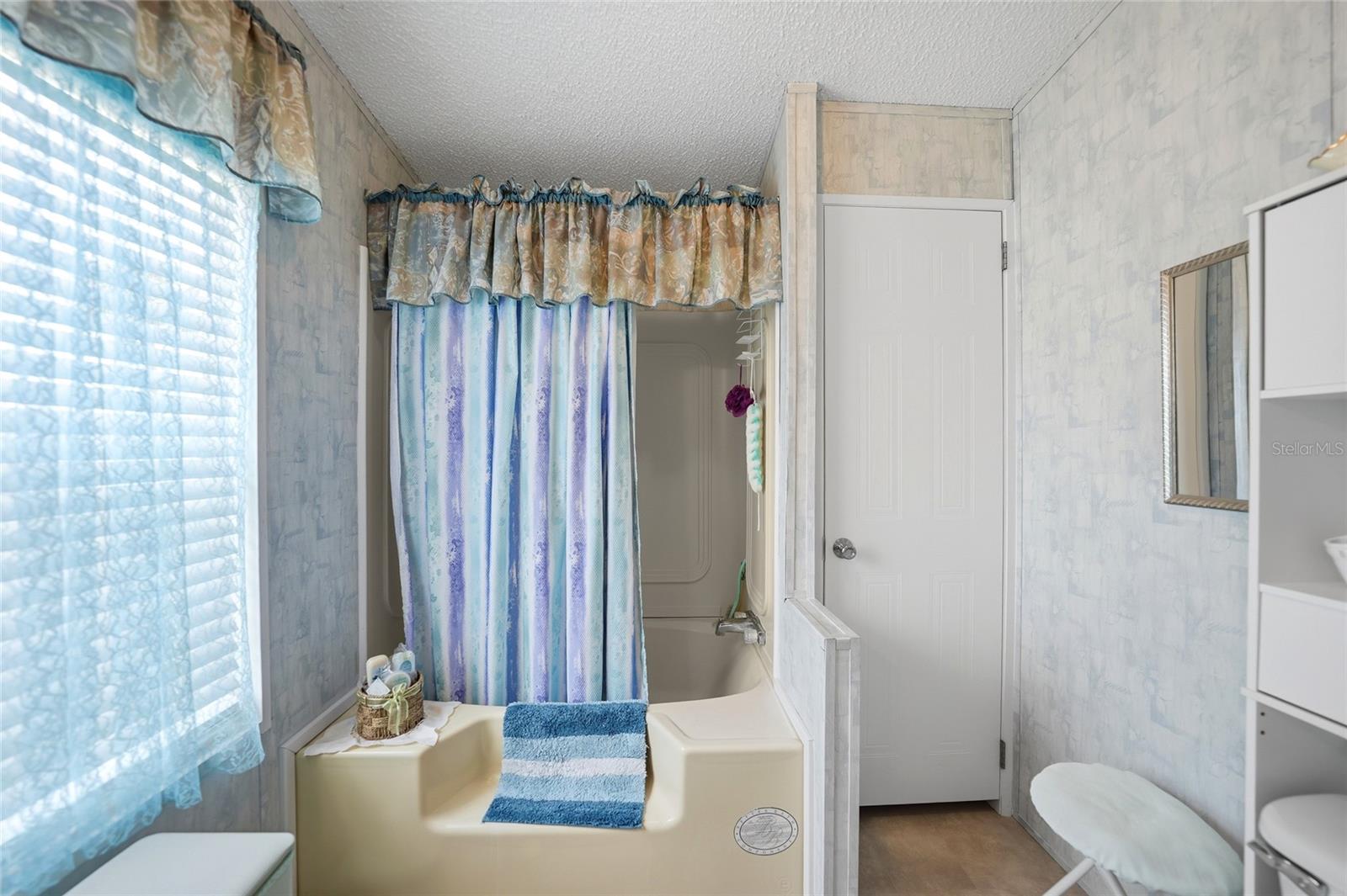 EAGLE POINT MHP - Residential