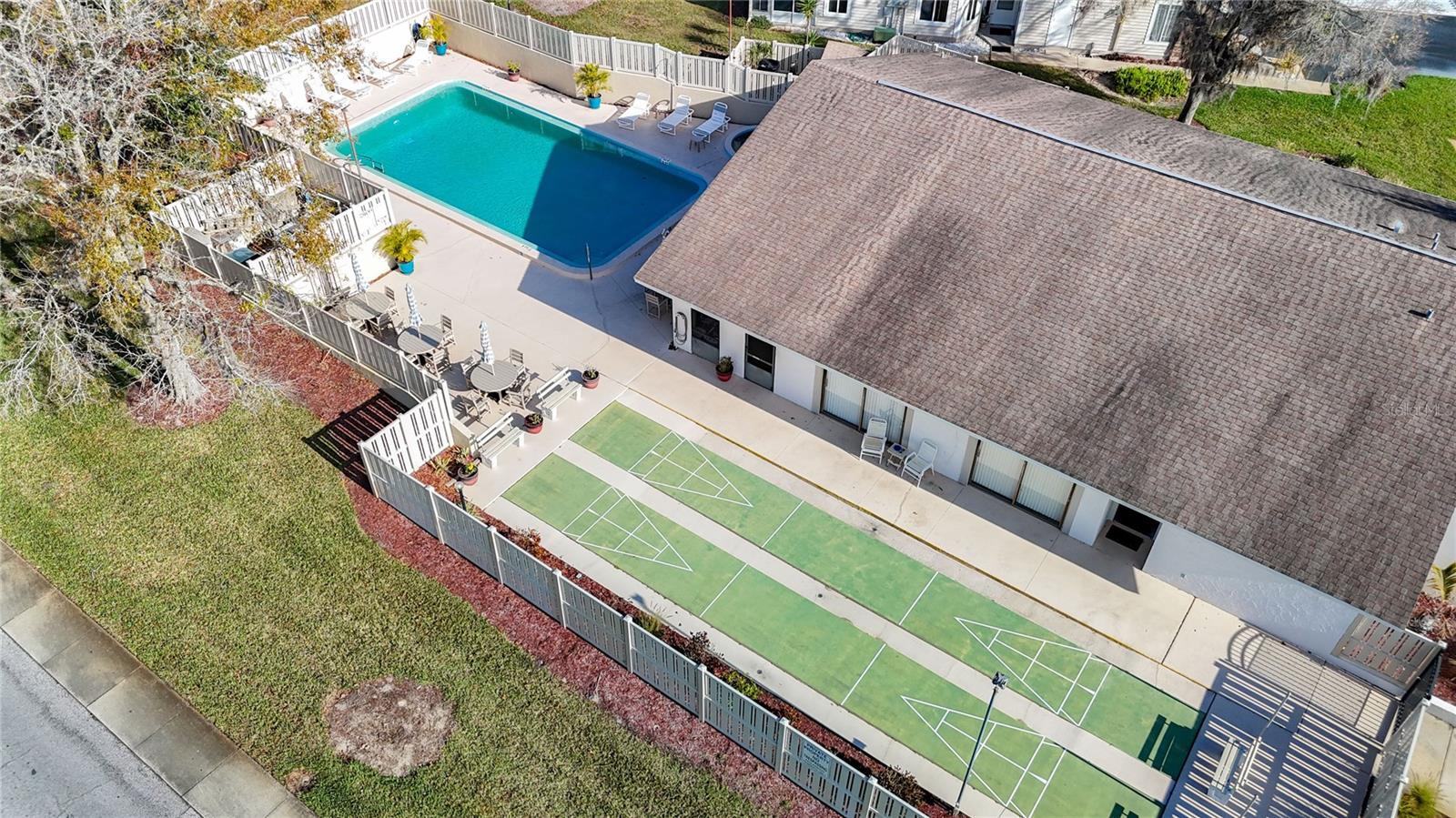 EAGLESWOOD CONDO - Residential