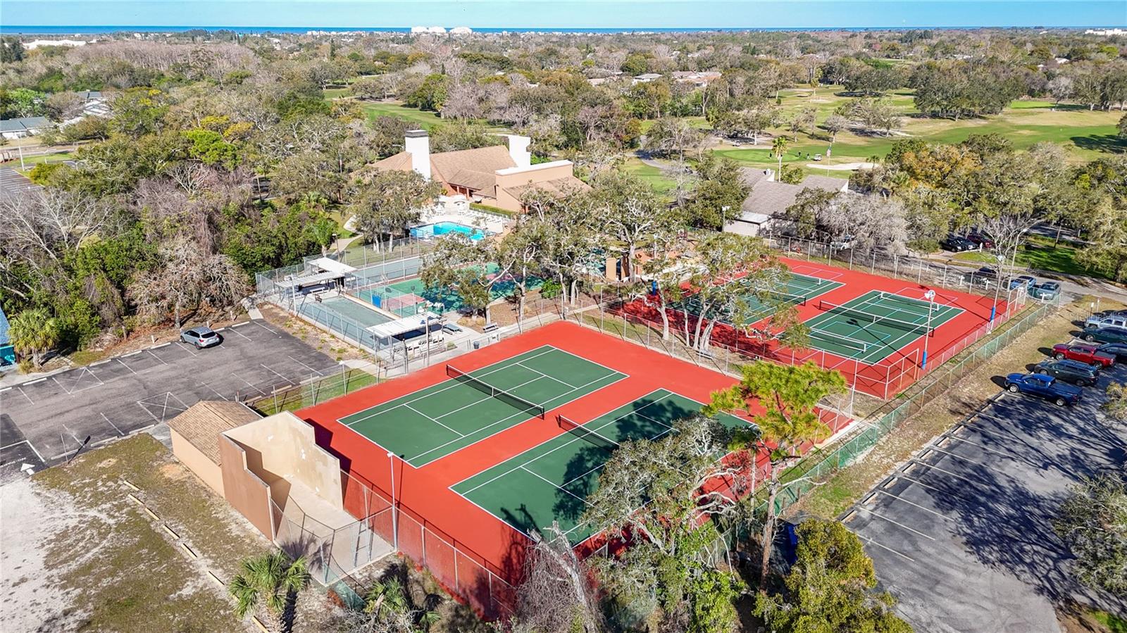 EAGLESWOOD CONDO - Residential